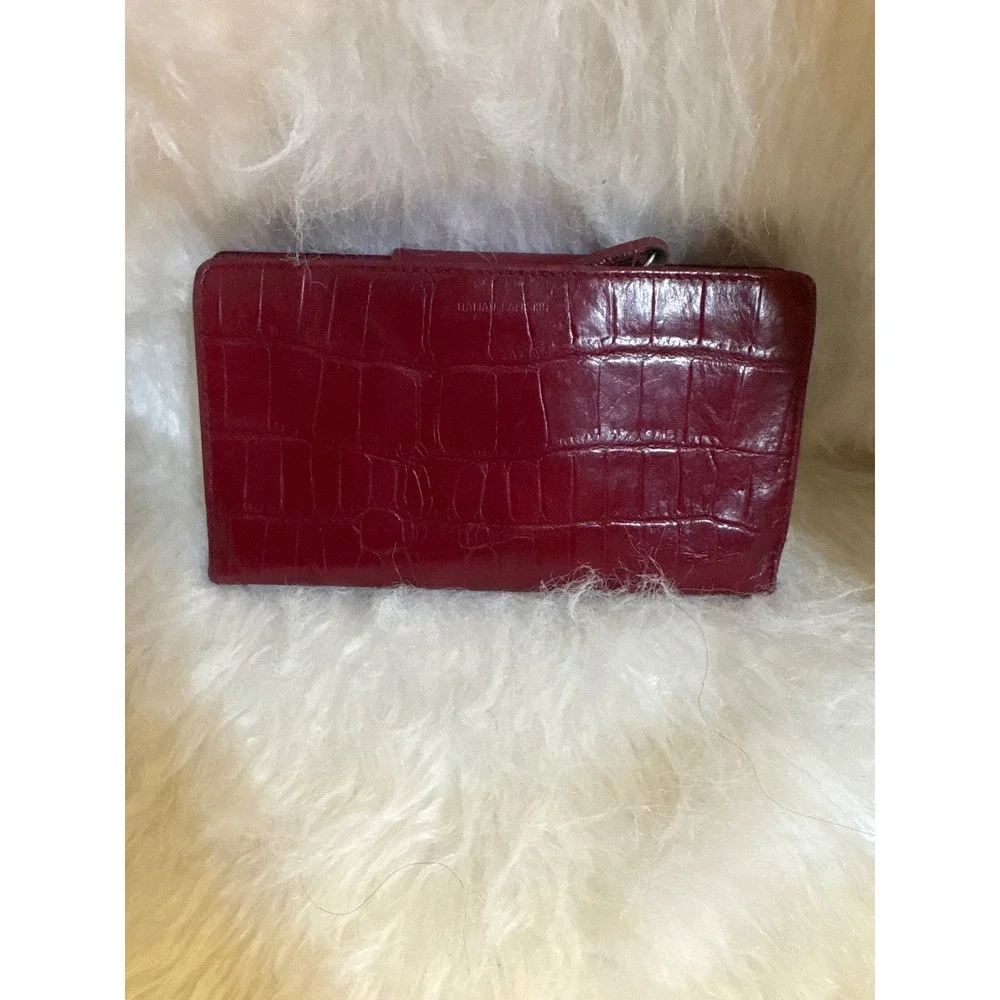 Mundi Wallet Womens OS Italian Calfskin Red Crocodile Embossed Leather